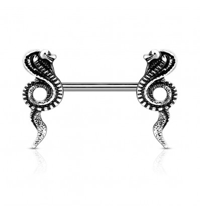 Brystpiercing med Cobra Snake