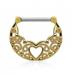 Brystpiercing med hjertedesign