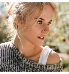 Piercing ring med firkant og blomst
