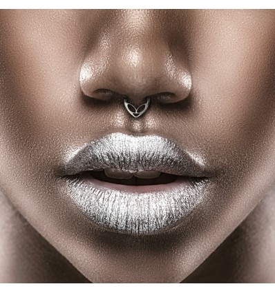 Piercing ring med fremmed motiv