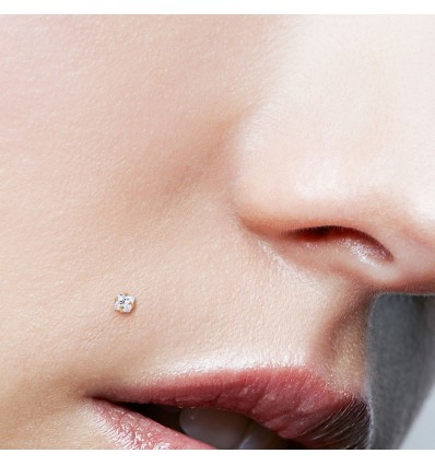 Labret i PTFE med firkantet stein