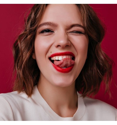 Labret i titan med innvendig gjenge