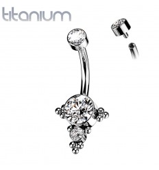 Navlepiercing i titan med 13 steiner