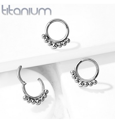 Clicker Ring I Titanium med 7 Kugler