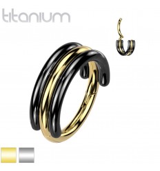 Clciker-ring med svart fargebånd i titan