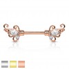 Brystpiercing med blomsterdesign