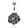 Navlepiercing med Black Flower